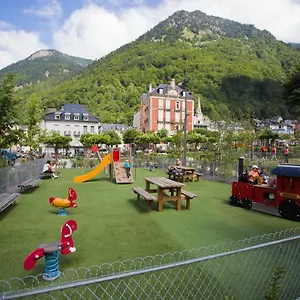 https://studio-les-marmottes-hypercentre-de-cauterets.midi-pyreneeshotels.com